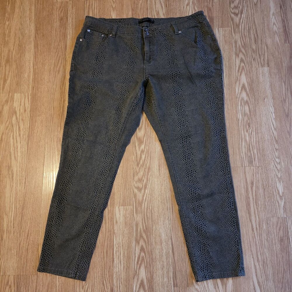 Baccini Womens Jeans - Snake Print - Size 20W - Brown w/ Black spots - Stretch
